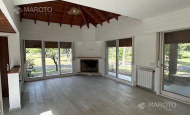 CASA EN ALQUILER ANUAL EN LOS HORNEROS C.C.-MAROTO PROPIEDADES