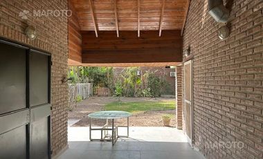 CASA EN ALQUILER ANUAL EN LOS HORNEROS C.C.-MAROTO PROPIEDADES