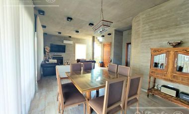 Casa en venta de Cuatro Dormitorios con Piscina en Pueblos del Plata - Magallanes