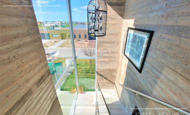 Casa en venta de Cuatro Dormitorios con Piscina en Pueblos del Plata - Magallanes