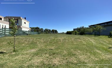 Lote interno en venta de 700 m2, ubicado en Villalobos. Financiado!