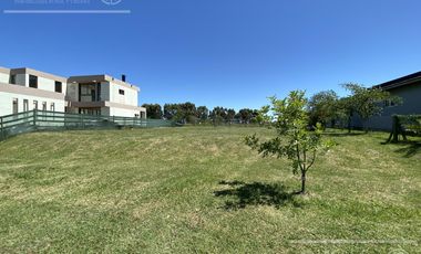 Lote interno en venta de 700 m2, ubicado en Villalobos. Financiado!