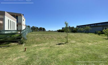 Lote interno en venta de 700 m2, ubicado en Villalobos. Financiado!