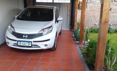 Dúplex en venta - 3 Dormitorios 2 Baños - Cochera - 166Mts2 - San Miguel