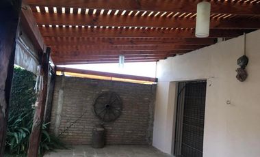 Casa en venta - 3 Dormitorios 2 Baños - 250Mts2 - Colinas de Vélez Sarsfield, Córdoba