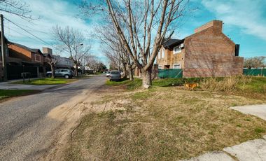 Terreno de oportunidad en Fisherton, a metros de Av. Newbery