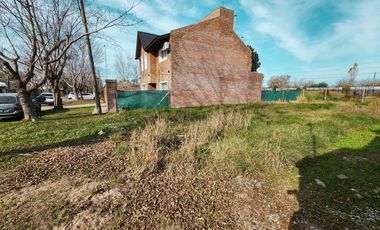 Terreno de oportunidad en Fisherton, a metros de Av. Newbery