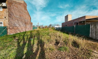 Terreno de oportunidad en Fisherton, a metros de Av. Newbery