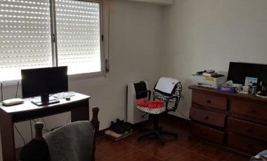 Casa y departamentos en venta - 6 Dormitorios 6 Baños - Cochera - 375Mts2 - Batan