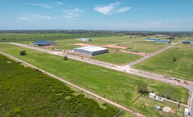 Galpones industriales en Ciudad Industria, Funes