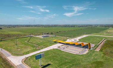 Galpones industriales en Ciudad Industria, Funes