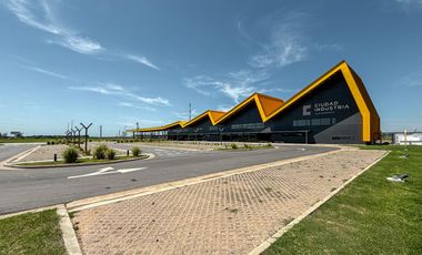 Galpones industriales en Ciudad Industria, Funes