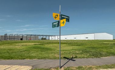 Galpones industriales en Ciudad Industria, Funes