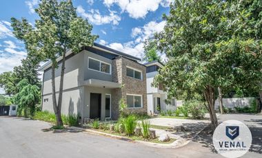 Casa Venta 4 amb 3 dorm a estrenar pileta y Gas en complejo cerrado Villa Elvira, Gral. Pacheco