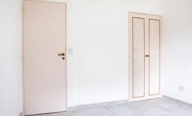 Departamento en venta - 2 Dormitorios 1 Baño - 45Mts2 - Ezpeleta, Quilmes