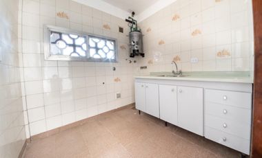 Departamento en venta - 2 Dormitorios 1 Baño - 45Mts2 - Ezpeleta, Quilmes