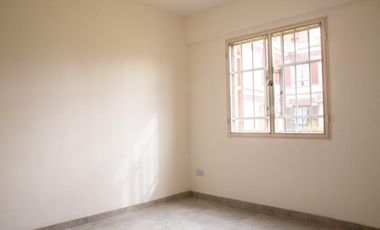 Departamento en venta - 2 Dormitorios 1 Baño - 45Mts2 - Ezpeleta, Quilmes