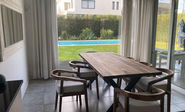 Casa en  alquiler temporario amoblada