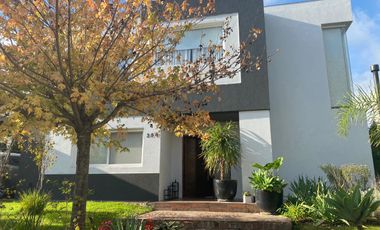 Casa en  alquiler temporario amoblada