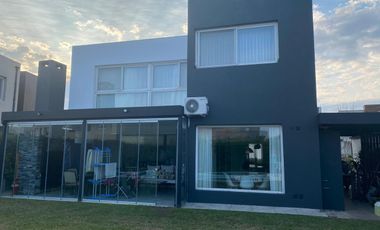 Casa en  alquiler temporario amoblada