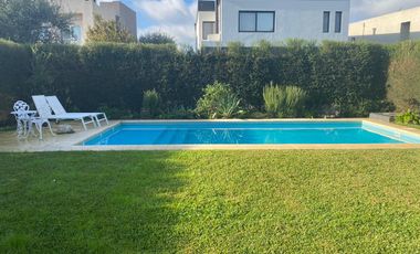 Casa en  alquiler temporario amoblada