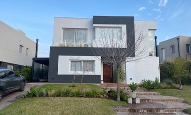 Casa en  alquiler temporario amoblada