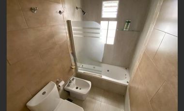 Casa en venta - 4 Dormitorios 2 Baños - Cocheras - 372Mts2 - Campana