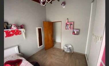 Casa en venta - 4 Dormitorios 2 Baños - Cocheras - 372Mts2 - Campana