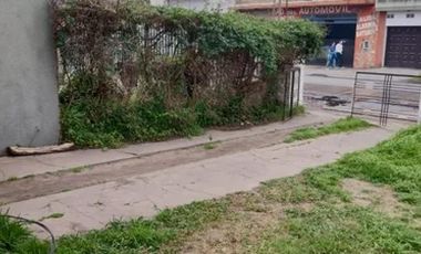 Casa en venta - 3 Dormitorios 2 Baños - Hurlingham