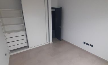 Duplex alquiler 2 dormitorios 1 baño con patio San Ignacio Village