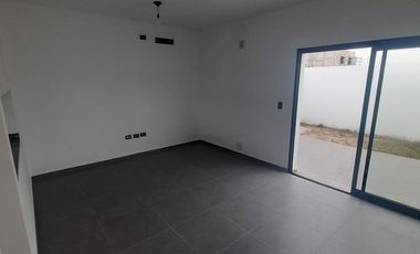 Duplex alquiler 2 dormitorios 1 baño con patio San Ignacio Village