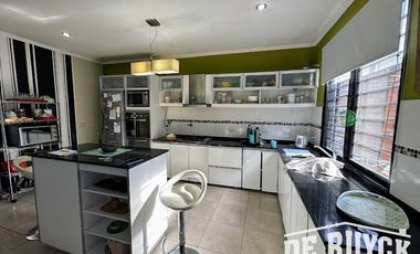 Casa moderna de 4 ambientes