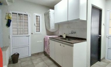 Casa 4D en Venta, San Martin al 3800