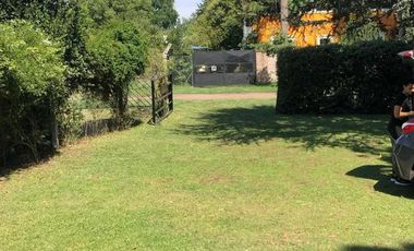 Casa en venta - 2 Dormitorios 2 Baños - San Miguel del Monte