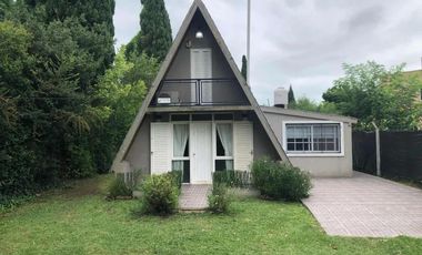 Casa en venta - 2 Dormitorios 2 Baños - San Miguel del Monte