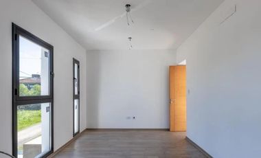 Casa en venta - 3 Dormitorios 2 Baños - Gorina