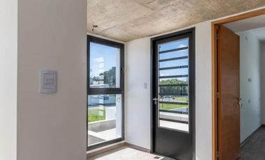 Casa en venta - 3 Dormitorios 2 Baños - Gorina