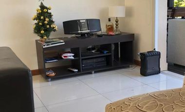 Casa en venta - 4 Dormitorios 5 Baños - Cocheras - 330Mts2 - Escobar