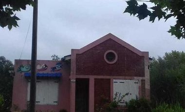 Casa en venta - 2 Dormitorios 2 Baños - 404Mts2 - Pedernales