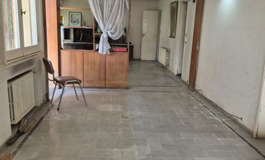 Casa en  Lomas de Zamora este