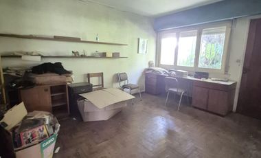 Casa en  Lomas de Zamora este