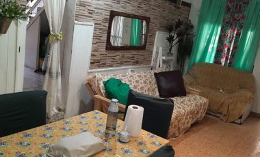 Casa en venta - 5 Dormitorios 3 Baños - 139Mts2 - San Clemente del Tuyú