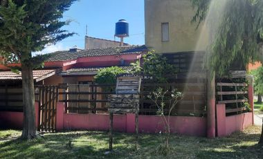 Casa en venta - 5 Dormitorios 3 Baños - 139Mts2 - San Clemente del Tuyú