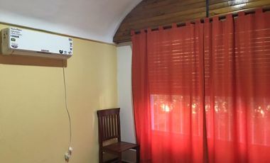 CASA EN VENTA CON EXCEPCIONAL PARQUE Y UBICACION EN CLUB DE CAMPO EL MORO, MARCOS PAZ