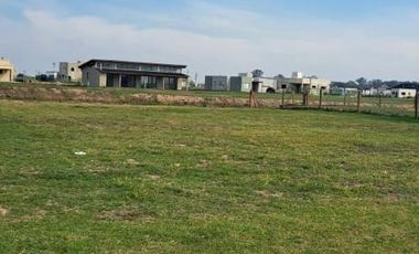 Terreno en venta - 735Mts2 - Santa Clara al Sur