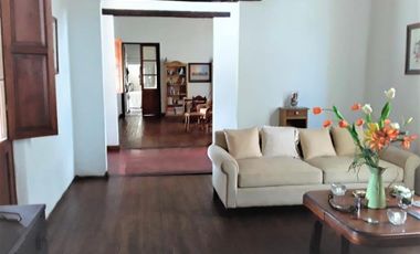 Casa en venta - 4 Dormitorios 2 Baños - Cocheras - 2.187Mts2 - San Pedro, Córdoba