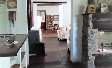 Casa en venta - 4 Dormitorios 2 Baños - Cocheras - 2.187Mts2 - San Pedro, Córdoba