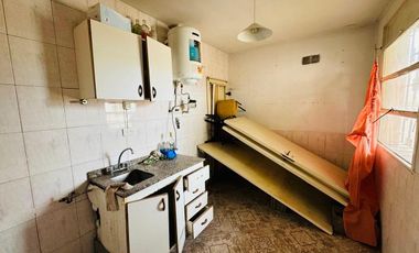 Venta - 2 casas en block - 373 bis al 3200- Quilmes Oeste