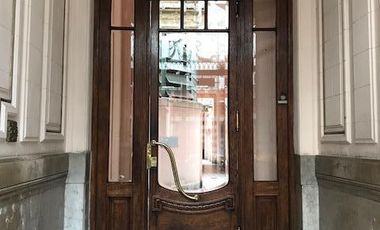 VENTA – DEPARTAMENTO ESTILO FRANCÉS – 6 AMBIENTES   DEPENDENCIA – BALVANERA