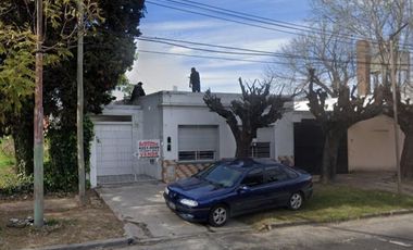 Casa en venta - 1 Dormitorio 1 Baño - 187mts2 - Quilmes